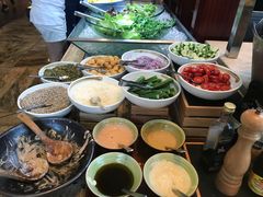 沙律-松山湖凯悦酒店·Café自助餐厅·周末火舞秀表演