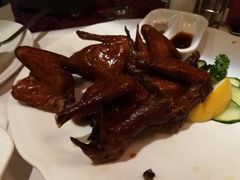招牌红烧乳鸽-太平馆西餐厅(北京路店)