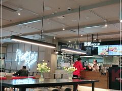 大堂-肯德基(首创奥莱店)