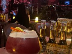-FOUR PLAY BAR