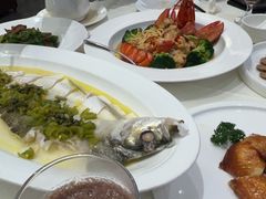 -万龙洲海鲜(大兴绿地缤纷城店)