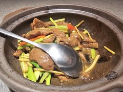-虹潮荟·餐桌上的美食地理(太阳宫店)