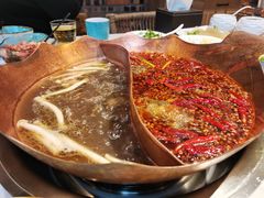 -墨居上隐·院子里火锅(峨眉店)