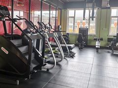 -英特健身俱乐部