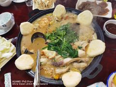 -丹水桥地锅鱼·翘嘴鲌·地方特色全鱼宴(丹江口大坝店)