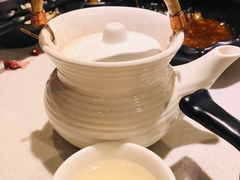 秘制牛骨清汤-新仙清汤牛腩(铜锣湾店)