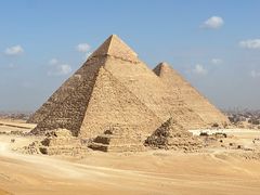 -吉萨金字塔群