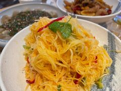 -小镇大厨新概念复合中餐厅(万达广场大连高新店)