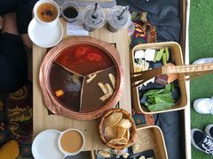 鸳鸯锅底-佐佑帐篷环游记(南锣鼓巷店)