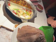 -九鼎轩脆毛肚火锅(三钢里店)