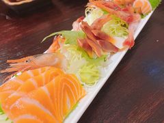 三文鱼刺身-冉冉垄居酒屋·日本料理