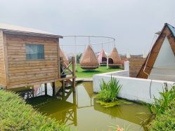 -小蜜蜂农场(凯德七宝购物广场店)