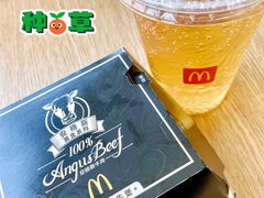 -麦当劳(展览路店)