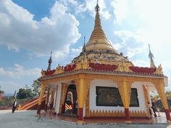 -一寨两国风景区