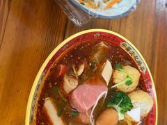 -不起眼麻辣烫凉皮店