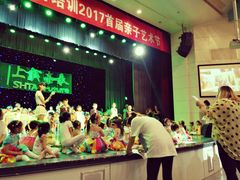 -上海市虹口区青少年活动中心(欧阳路)