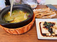 竹林鸡煲-御香农家菜(莫干山庾村店)