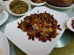 -蔼若春.传承三十年云南菜(金碧公园店)