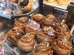-巴黎贝甜(大宁国际商业广场店)