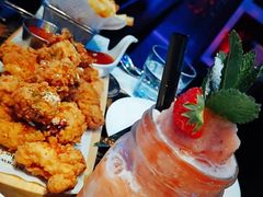 炸鸡翅配薯条-MOSSO德国餐厅·音乐酒吧(环宇荟店)