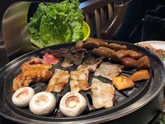 -明洞阿姨·韩式酱蟹烤肉·创意料理(三元桥店)