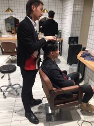 -PE SALON