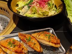 -山川小町·极番烧肉(新地假日广场店)