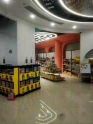 -卡通派潮品玩具折扣仓(青岛新城吾悦广场店)
