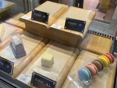 面包甜点陈列柜-麦当劳(新王府井店)