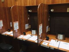-独食火锅·半米屋台(直营总店)