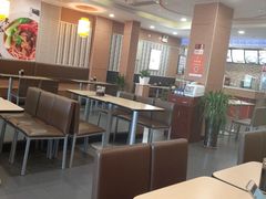 大堂-李先生牛肉面大王(东营凯莱店)