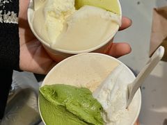 牛油果百香果-Dip in Gelato(富民路店)