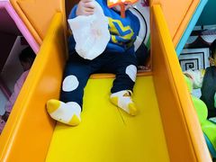 -黄浦乐烁龙鱼宝贝托育园(海潮路校区)