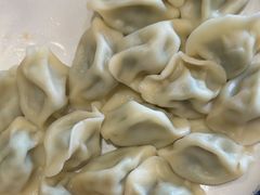 -东来菜馆•手抓海鲜家常菜•海鲜锅贴(鸽子窝店)