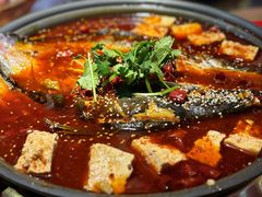 -三顾烤庐·烤鱼·烧烤·龙虾(奉贤店)