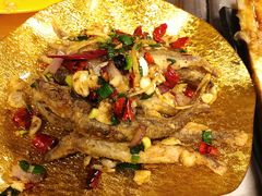 椒盐多春鱼-东记炭炉·海鲜鸡煲(龙华店)