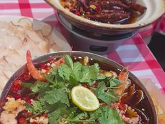 -辣小鲜·南昌大排档(船山路店)