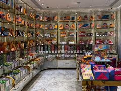 -VENCHI 闻绮(北京国贸商城店)