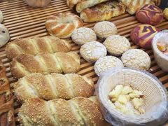 -焙丽拾光(麦凯乐直营店)