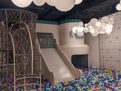 -涨巢·潮玩水疗局