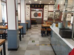 大堂-门框胡同百年卤煮(新街口店)