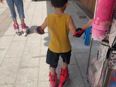 -悦动体能篮球羽毛球网球(三里河店)