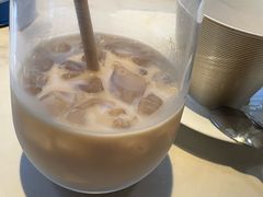 -La-Serene Café