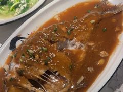 -小凤庭·地道湖北菜武昌鱼·藕汤(38年黄鹤楼店)