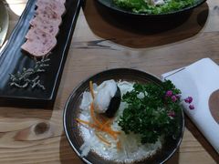 -湊湊火锅·茶憩(杭州湖滨银泰in77店)