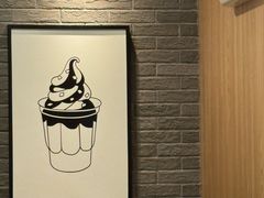 -麦当劳(上海虹桥站30B检票口楼上)