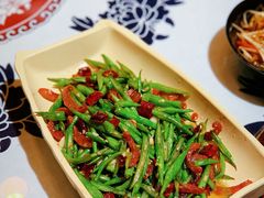 四季豆炒香肠-不二舟食府(车站南路店)