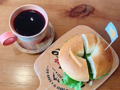 -Catch Bagel(芳草地店)