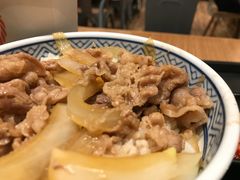 招牌特制牛肉饭-吉野家(深圳水贝分店)