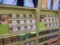 -moody彩瞳(环宇城店)